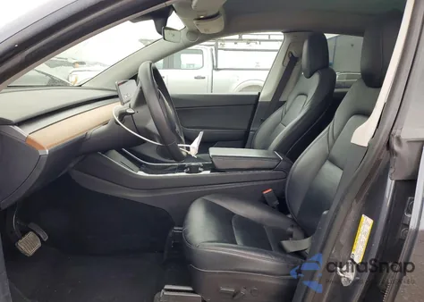 2020 Tesla Model Y from USA, damaged, VIN 5YJYGDEE2LF008231